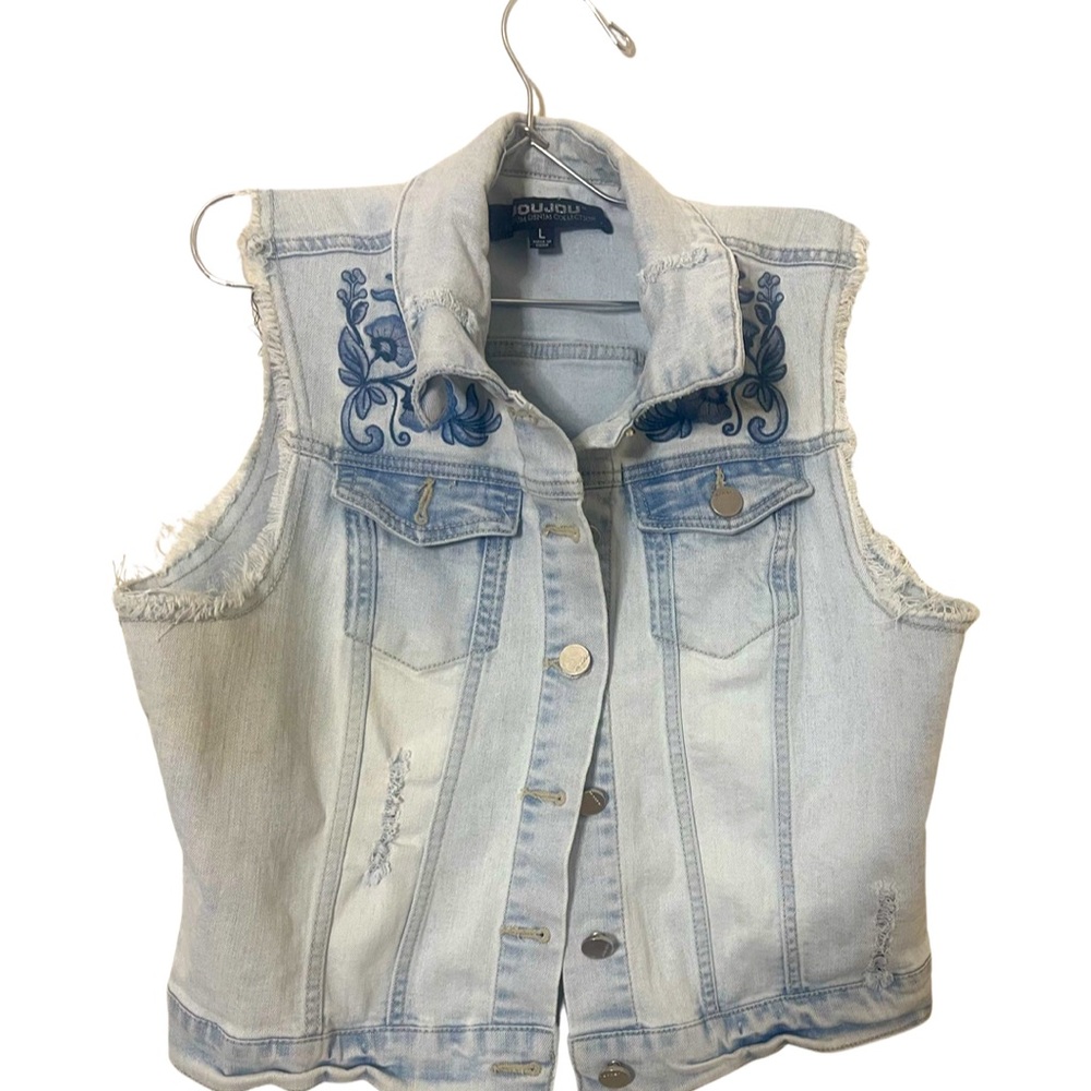 Women's Classic Sleeveless Distressed Button Down Jean Denim Jacket Vest